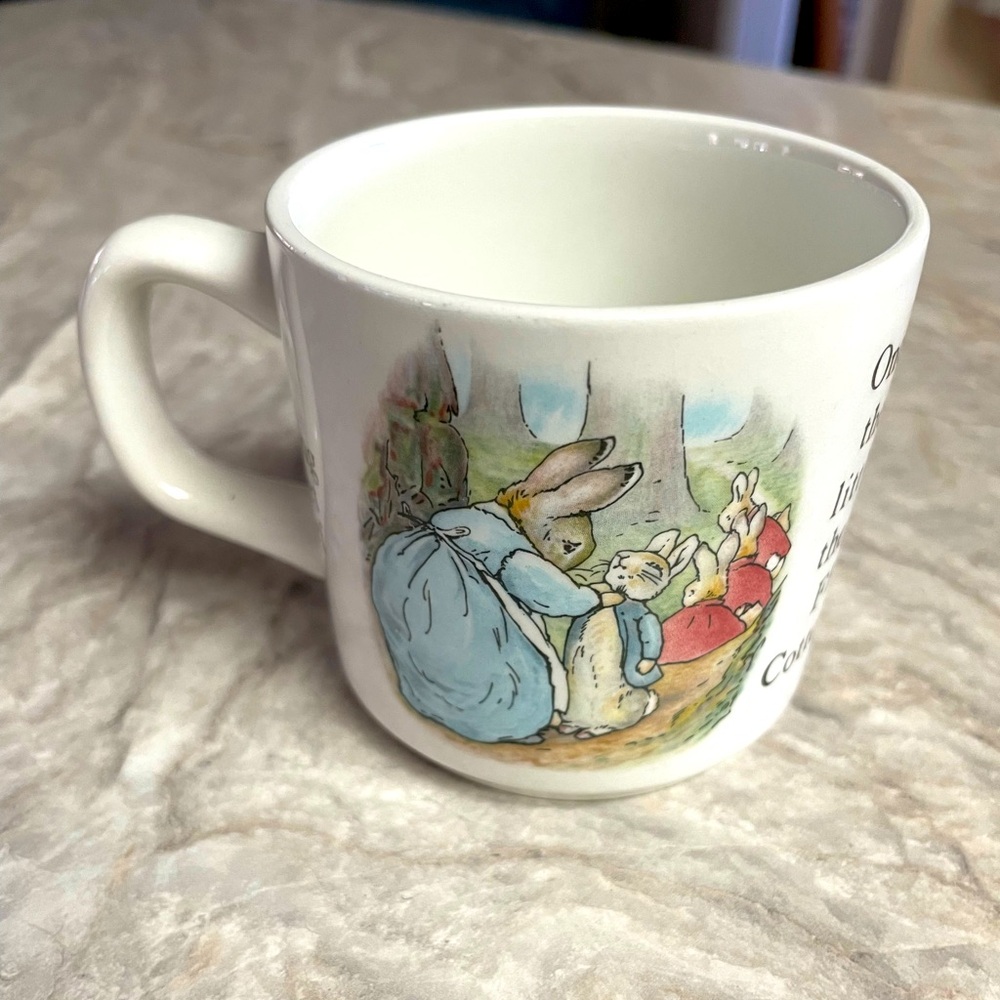 Peter Rabbit Kids Mug - Picture 4 of 6